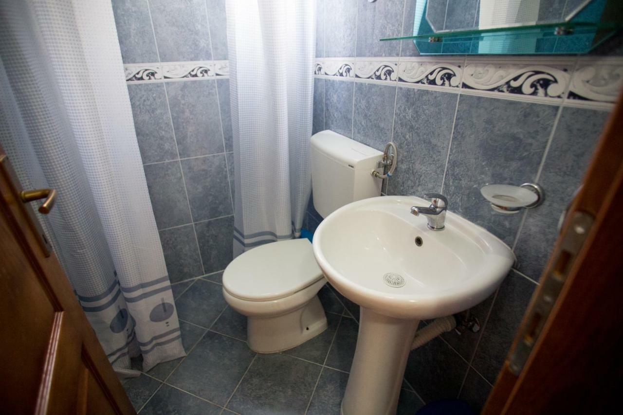 Studios Nikezić Utjeha Szoba fotó